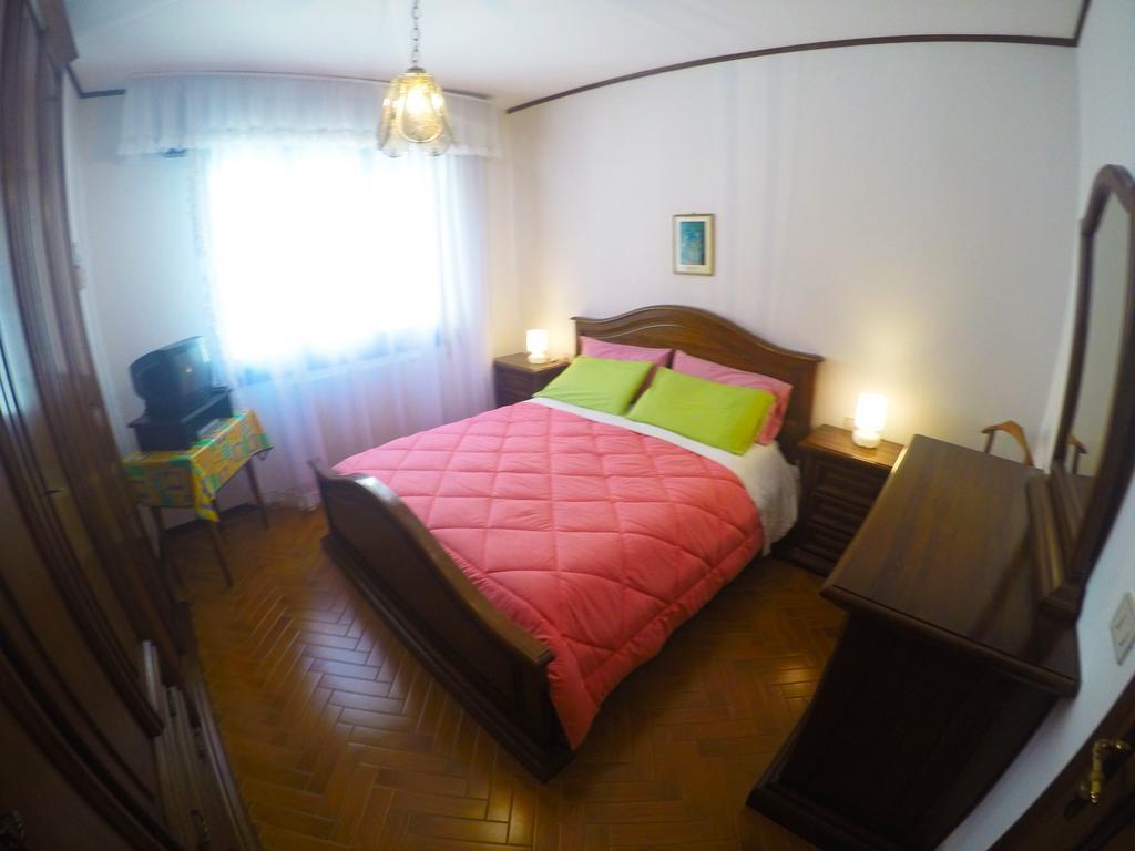 Caorle Economy Apartments Rum bild